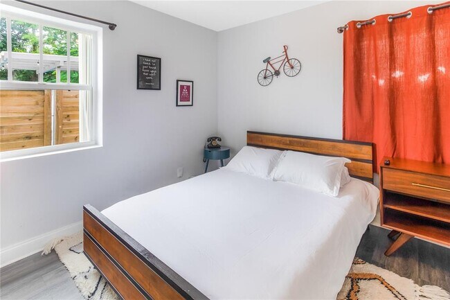 Foto del edificio - 1636 NW 6th Ave