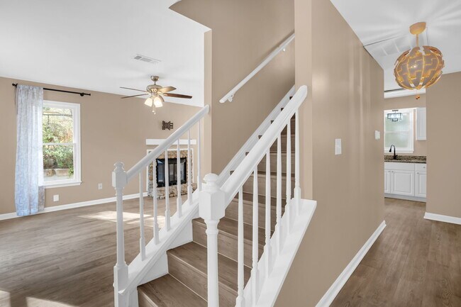 Building Photo - 3101 Cinnamon Cir