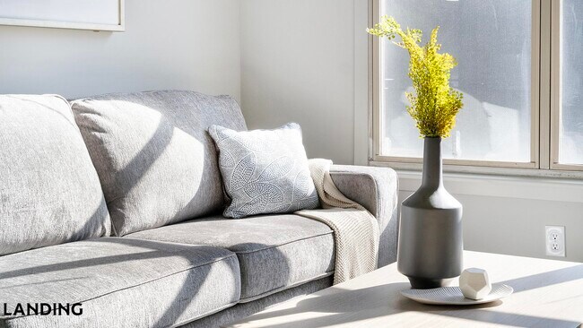 Building Photo - 49 Boulevard SE