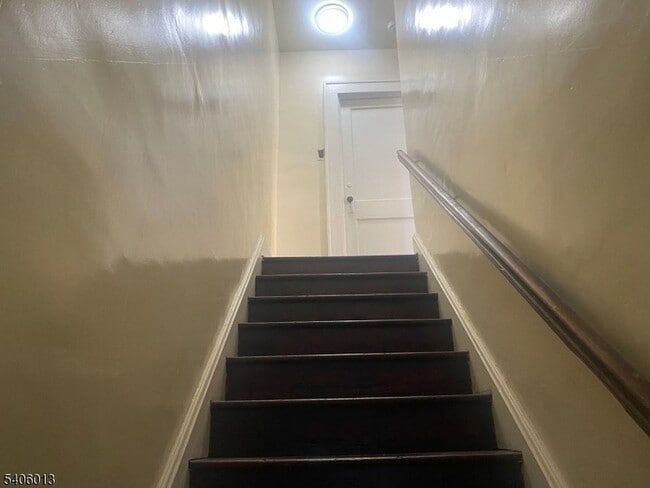 Photo - 133 Willowdale Ave Apartment