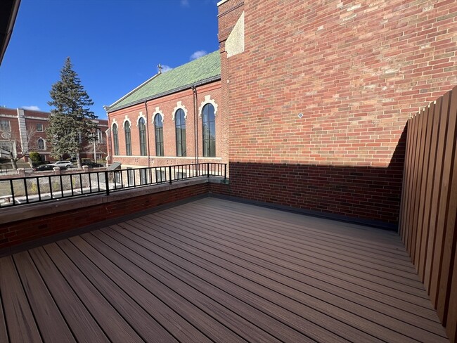 Foto del edificio - 160 Seabury St