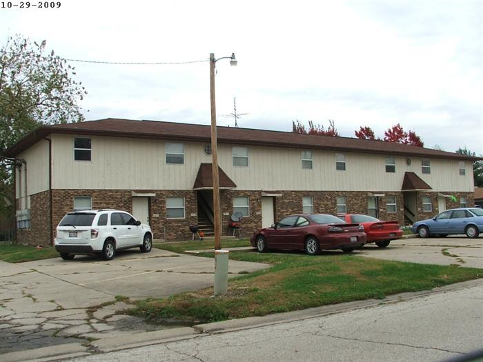 Building Photo - 1501 W Elm St