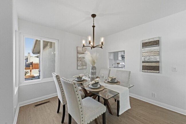 Foto del edificio - 73 Grandwell Way