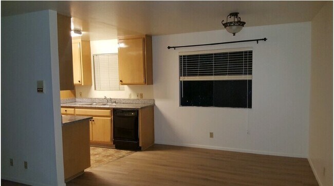 Foto del edificio - 820 S Orange Grove Ave