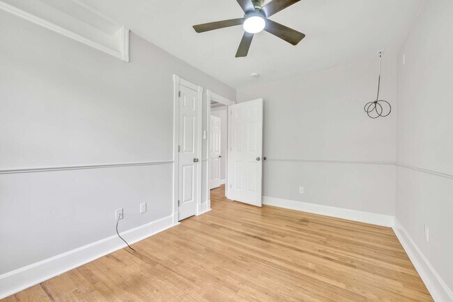 Foto del edificio - 3027 Cora Ave