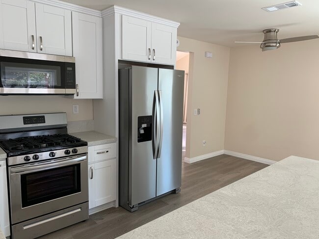 Foto del edificio - 856 Crystal Creek Ct