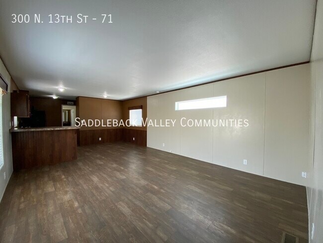Foto del edificio - 300 N 13th St