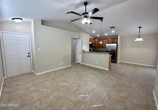 Foto del edificio - 3102 East Michigan Ave