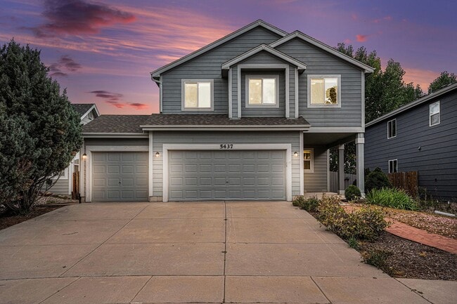 Spacious 4-Bedroom Home with Gourmet Kitch... - Spacious 4-Bedroom Home with Gourmet Kitch...