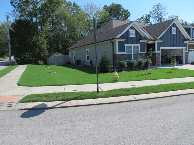 Building Photo - 1798 Stones Rest Cir