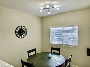 Building Photo - 4730 E Craig Rd