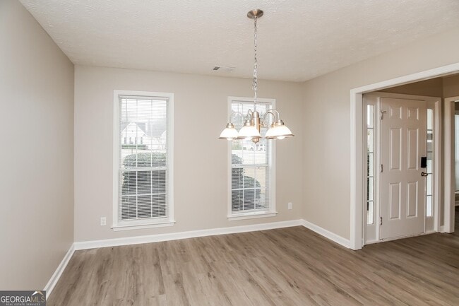 Building Photo - 30 Wards Creek Ln