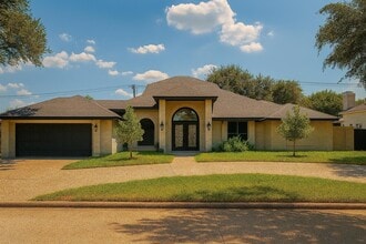 Building Photo - 3014 Autumn Dr