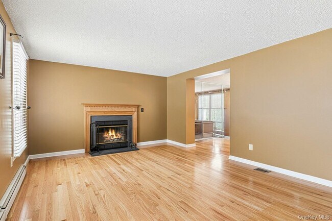 Foto del edificio - 21 Foreston Cir