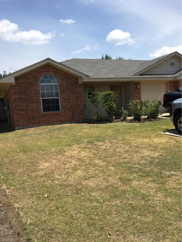 Foto del edificio - 1096 Squire Dr