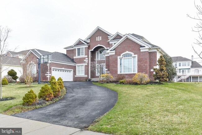 Building Photo - 511 Bridle Dr