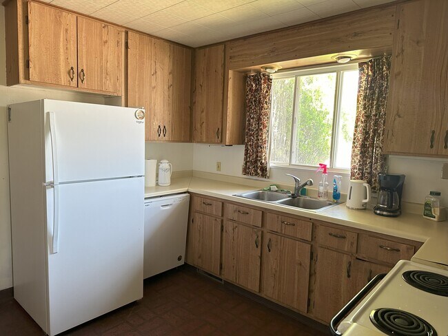 Building Photo - 3711 Trinity Dr
