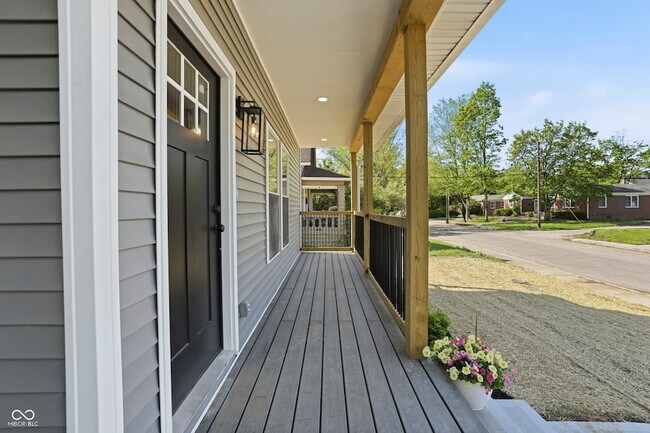 Foto del edificio - 4623 Rookwood Ave