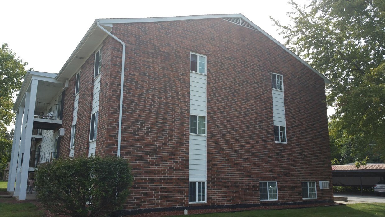 Primary Photo - 3121 Southfield Dr