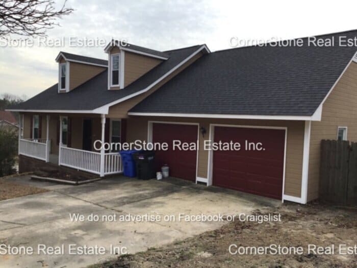 Primary Photo - 330 Nettletree Ln