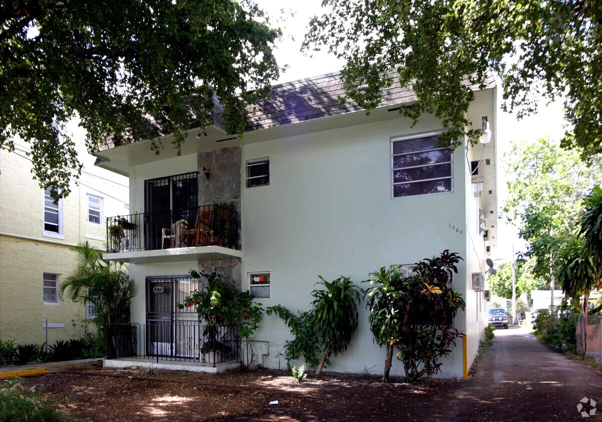 Foto del edificio - 1060 SW 3rd St