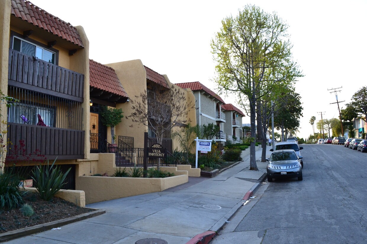 882 Victor Ave, Inglewood, CA 90302 Townhome Rentals in Inglewood CA