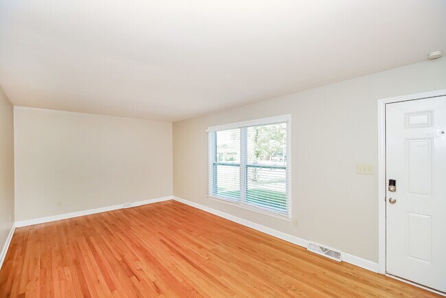 Building Photo - 6543 Hidden Forest Dr