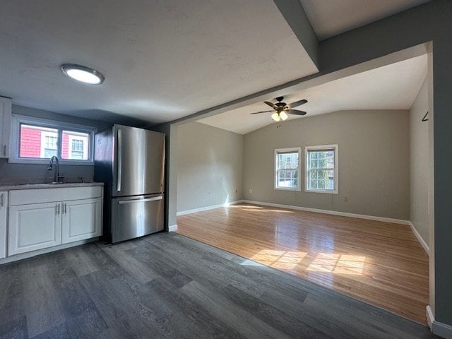 Building Photo - 10 May St