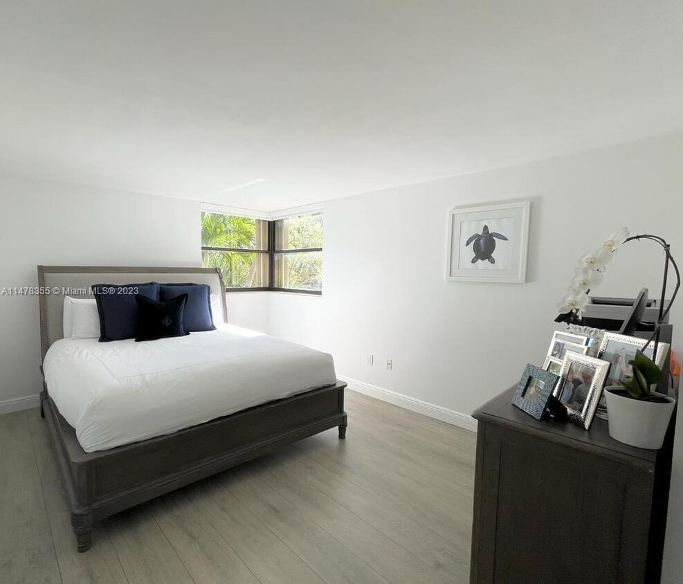 Foto principal - 101 Ocean Ln Dr