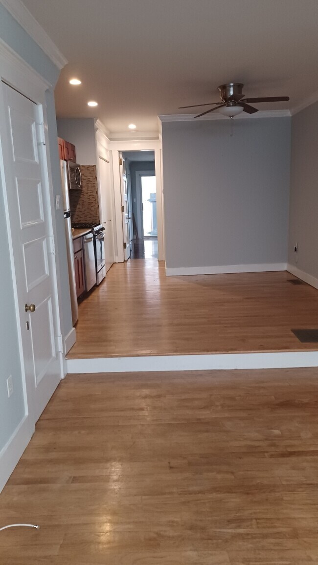 Foto del edificio - 1039 N 4th St