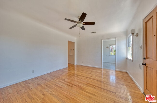 Building Photo - 847 Commonwealth Ave