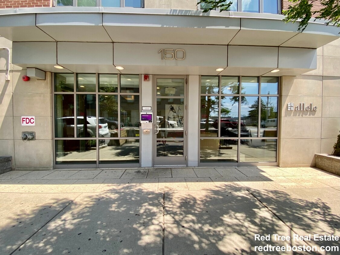 Primary Photo - 150 Dorchester Ave