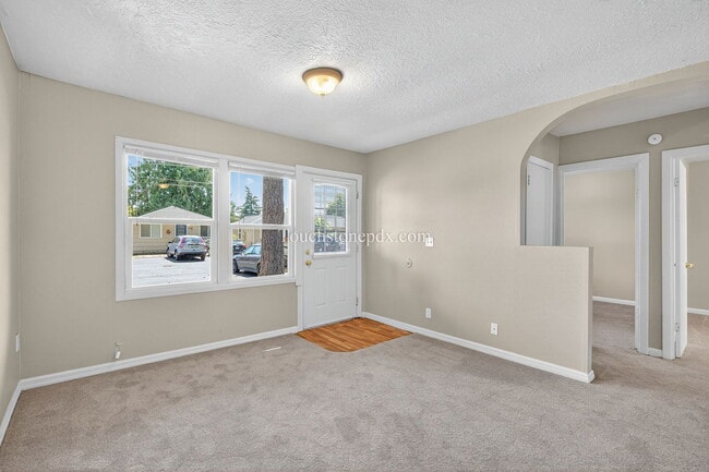 Foto del edificio - 7349 SE Evergreen St