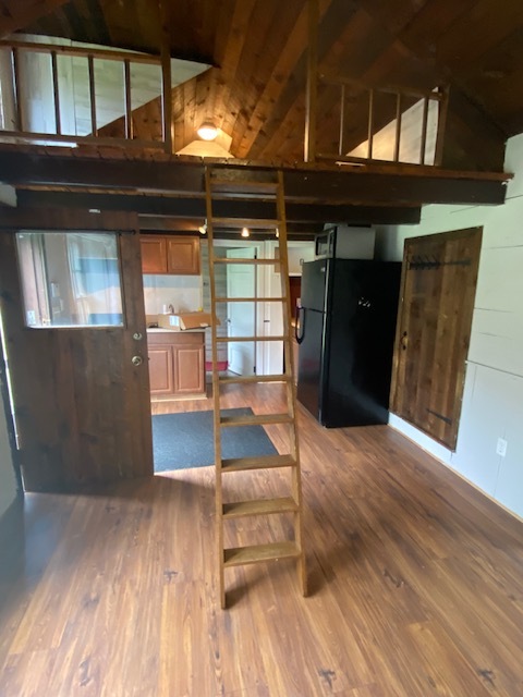 Kitchen - 505 Lakeside Rd