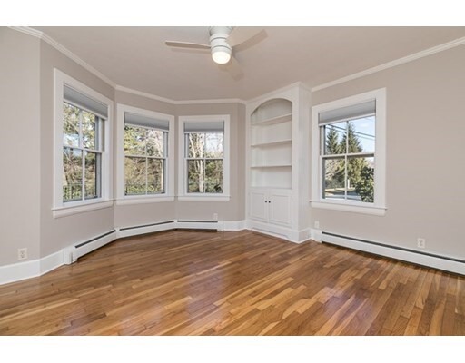 Building Photo - 623 Hale St