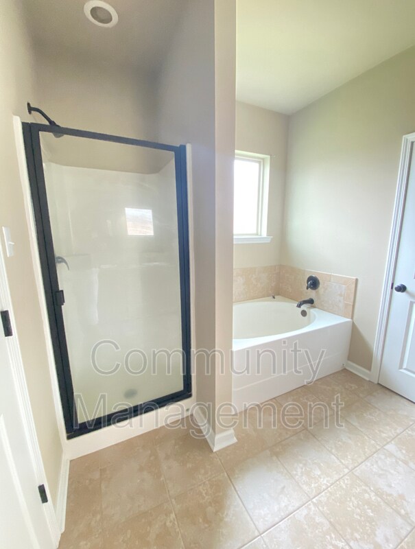 Building Photo - 13947 Arbor Walk Dr
