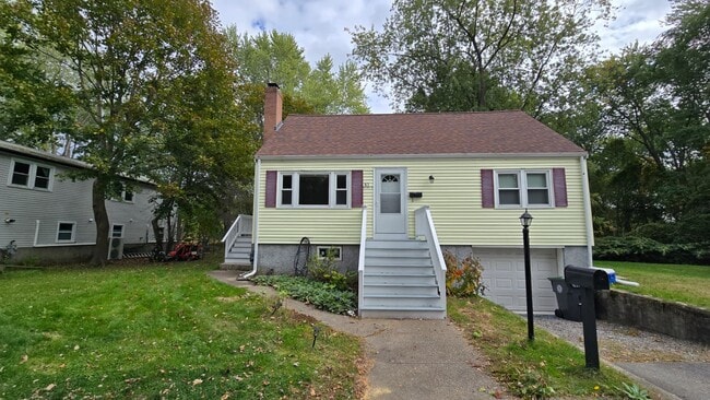 Building Photo - 57 Maynard Rd