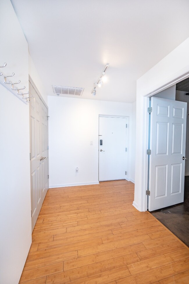 Photo - 1 Cool Blow St Apartment