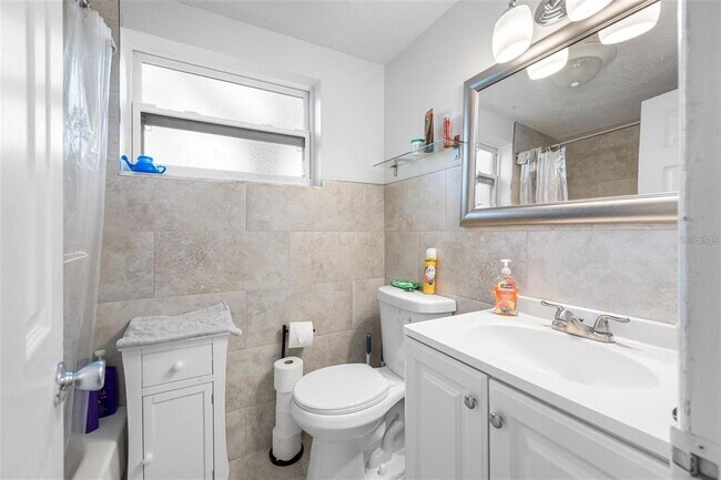 Building Photo - 618 Dogwood Ct