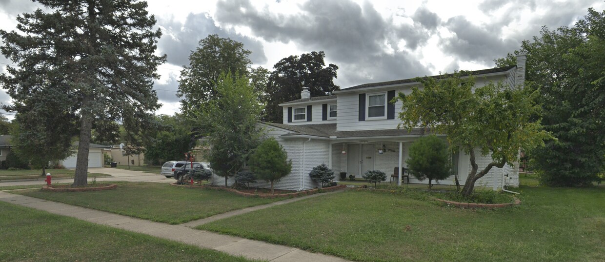 2840 Sadler Dr, Warren, MI 48092 House Rental in Warren, MI