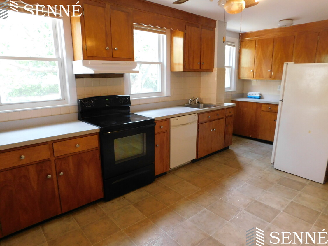 Foto principal - 1539 Cambridge St