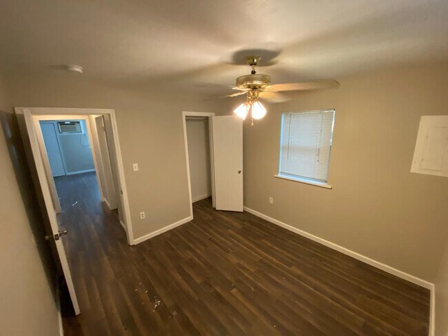 Foto del edificio - 3914 Hoffman St