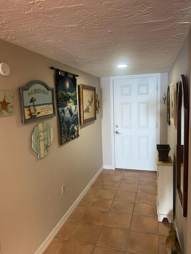 Building Photo - 403 Florida A1A
