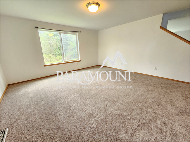 Building Photo - Secluded 3 Bedroom w/Den in Port Orchard!