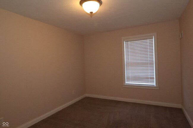 Foto del edificio - 1462 Autumn Oak St
