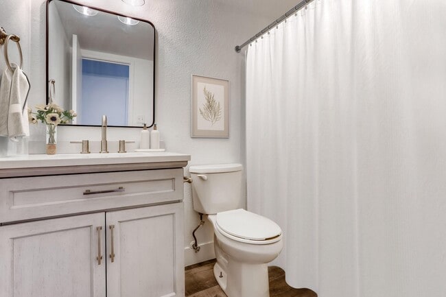 Foto del edificio - 4400 S Quebec St