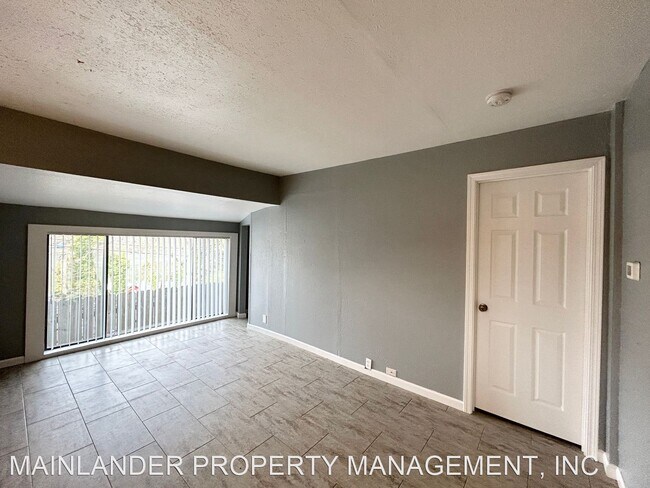 Foto del edificio - 2 br, 1 bath House - 910 S MCLOUGHLIN BLVD