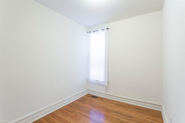 Foto del edificio - 5 br, 3 bath House - 1713 FONTAIN ST