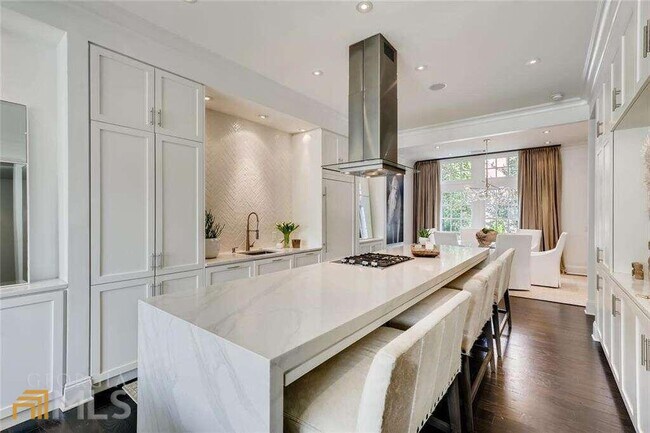 Foto del edificio - 2962 Savoy Way