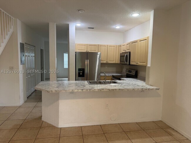 Foto del edificio - 5779 NW 116th Ave